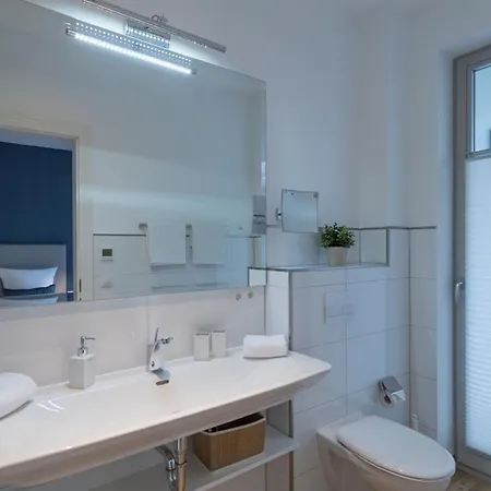 Moderne Mit Eigener Sauna Und Balkon - Pauline 06 Apartment