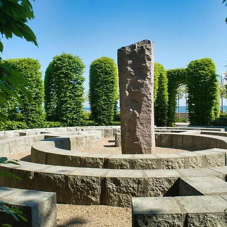 Moderne Mit Eigener Sauna Und Balkon - Pauline 06 *